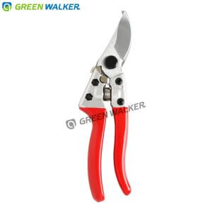 Bypass pruning shears made in Taiwan.